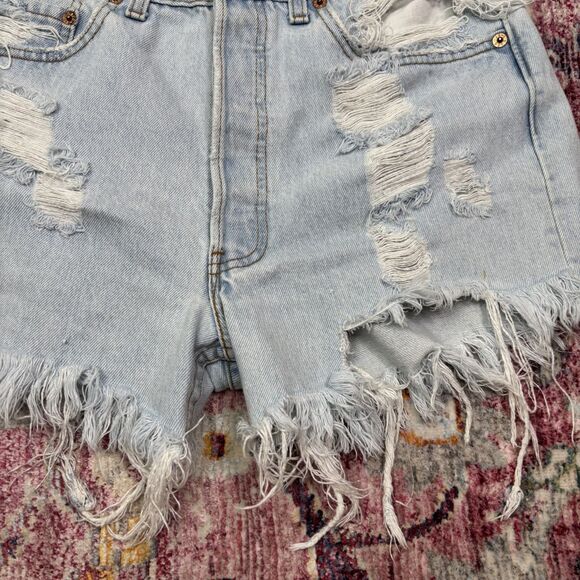 Levi's Vintage High Rise Cut Off Shorts - Picture 7 of 9